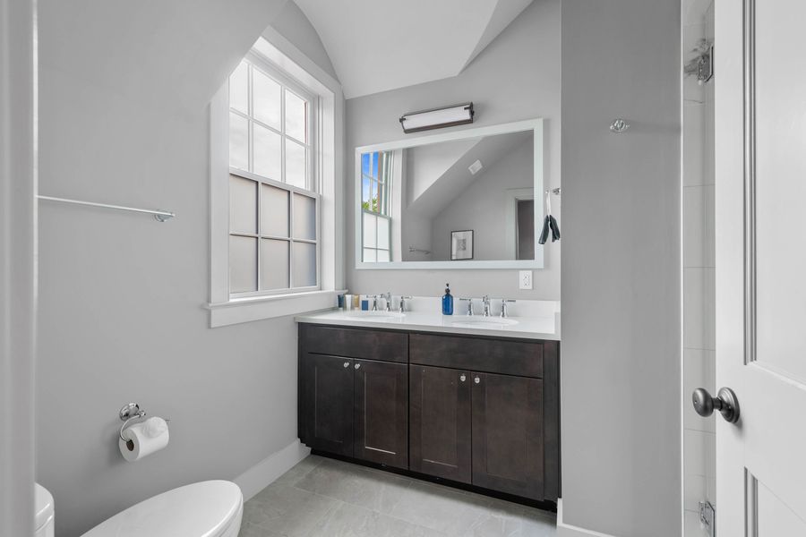 Bathroom 3: Walk-in Shower