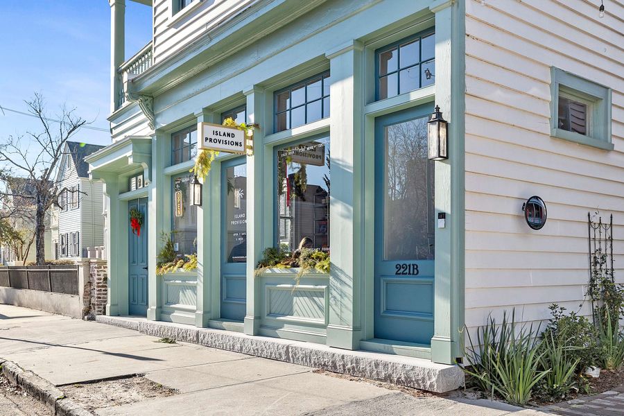 Welcome to your Downtown Charleston rental!