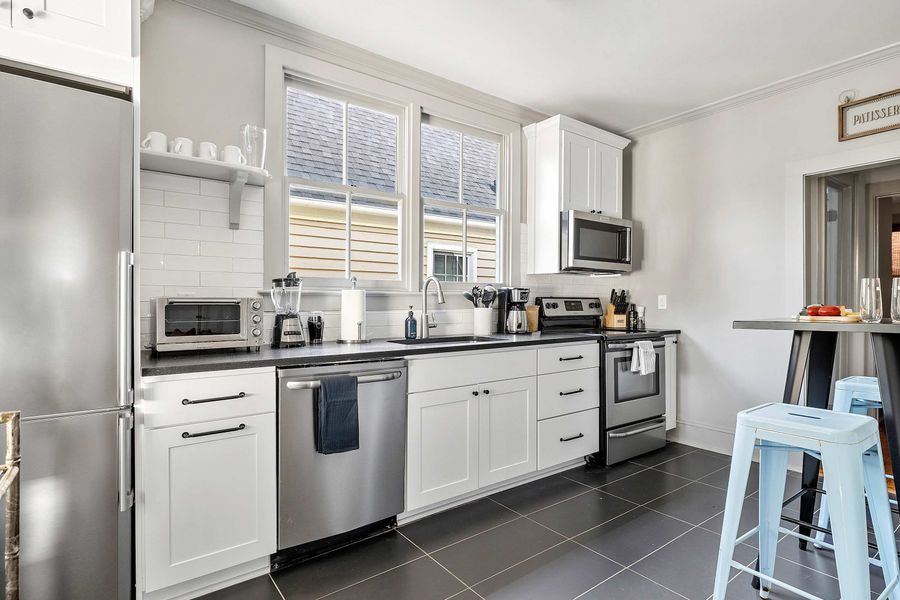 Fully equipped kitchen