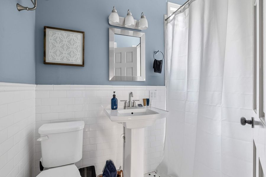 Bathroom 1: Walk-in Shower