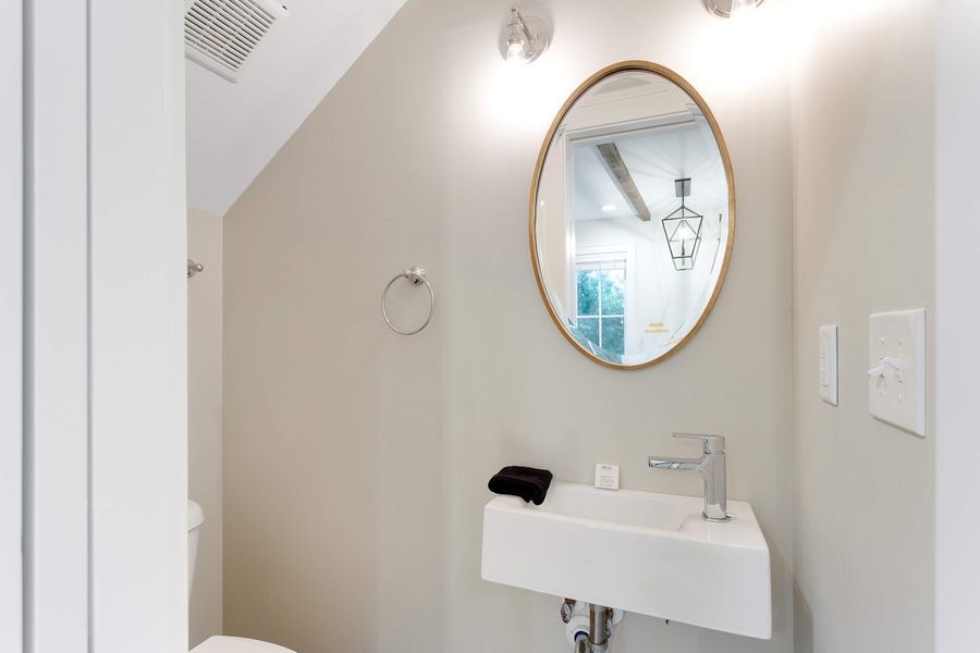 Bathroom 2: Half Bath