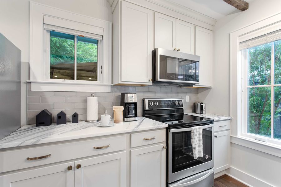 Fully equipped kitchen