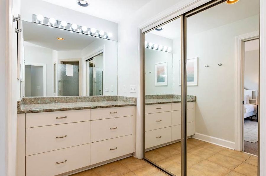 Bathroom 1: Walk-in shower