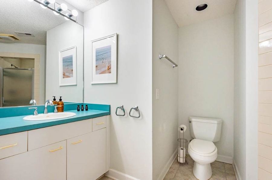 Bathroom 3: Walk-in shower
