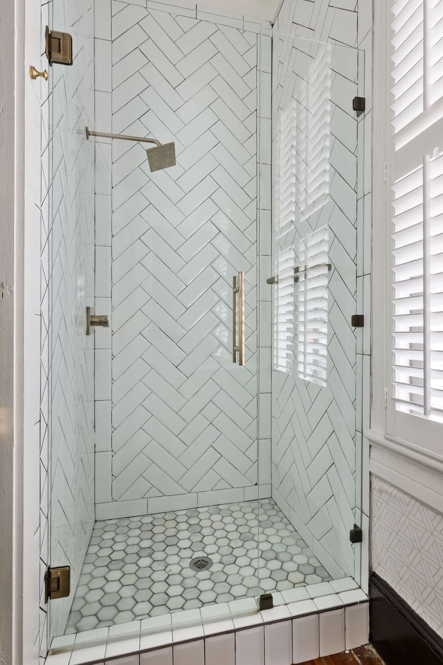 Bathroom 1: Walk-in shower