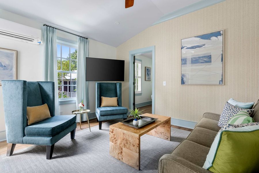Living room + pullout couch + TV