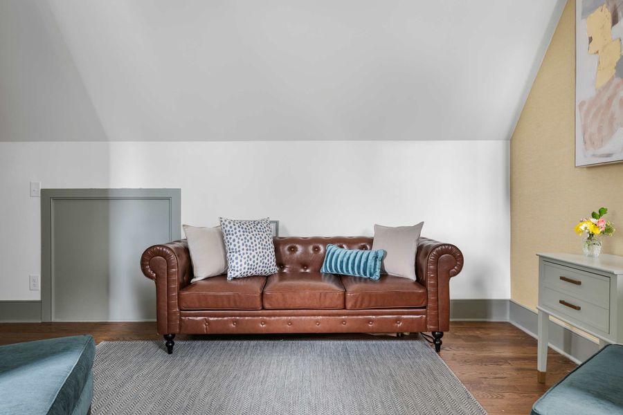 Living room + TV
