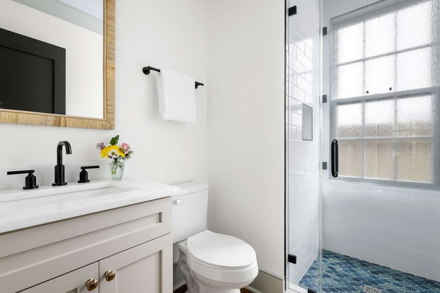 Bathroom 3: Walk-in shower
