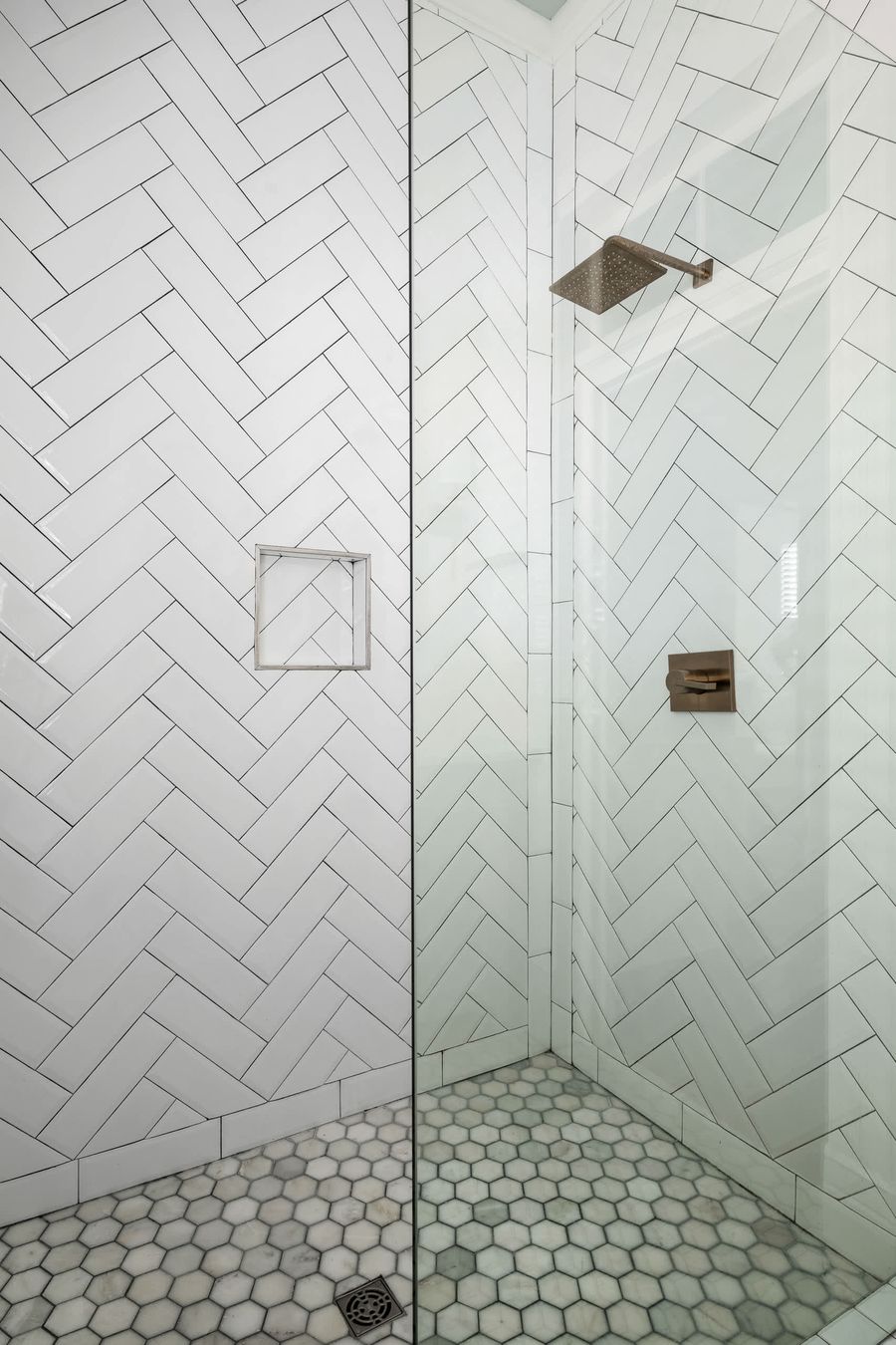 Bathroom 3: Walk-in shower