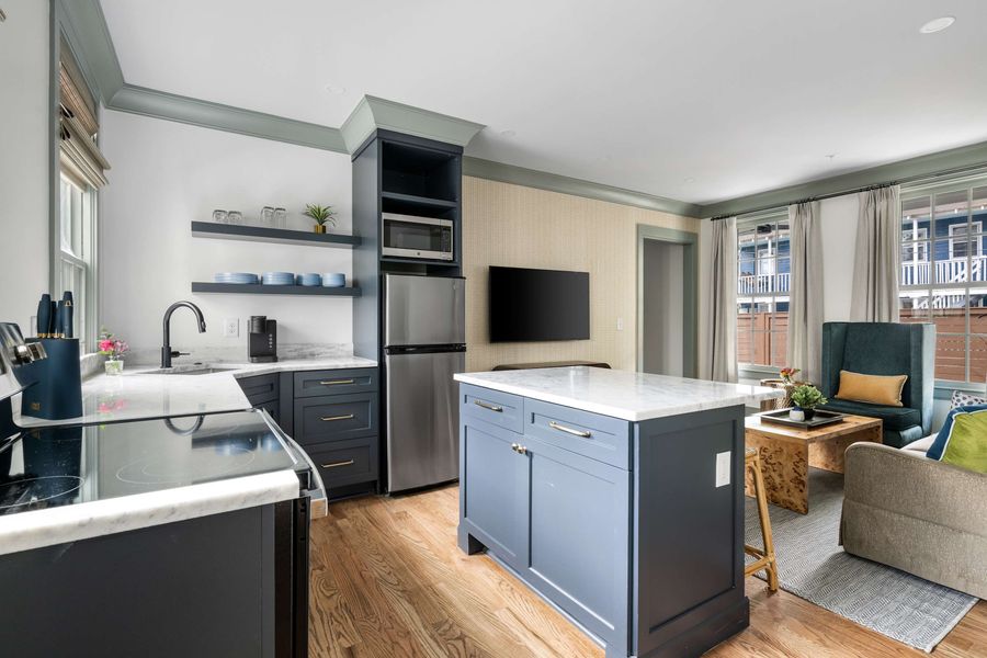 Fully equipped kitchen 3