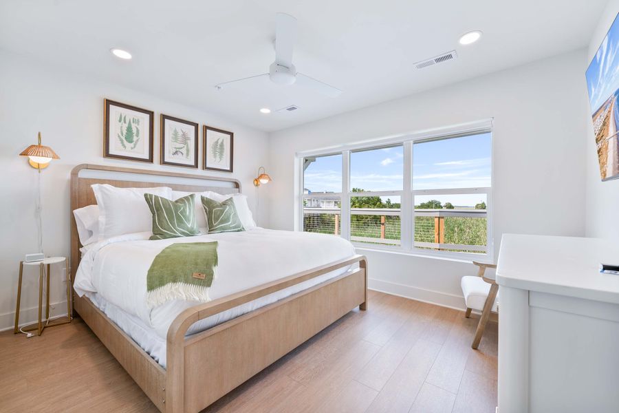 Bedroom 1: King Bed + TV 