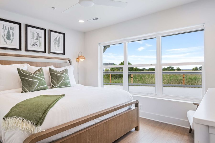 Bedroom 1: King Bed + TV 