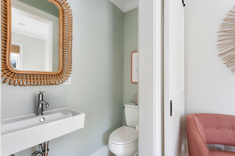 Bathroom 6: Walk-in Shower 