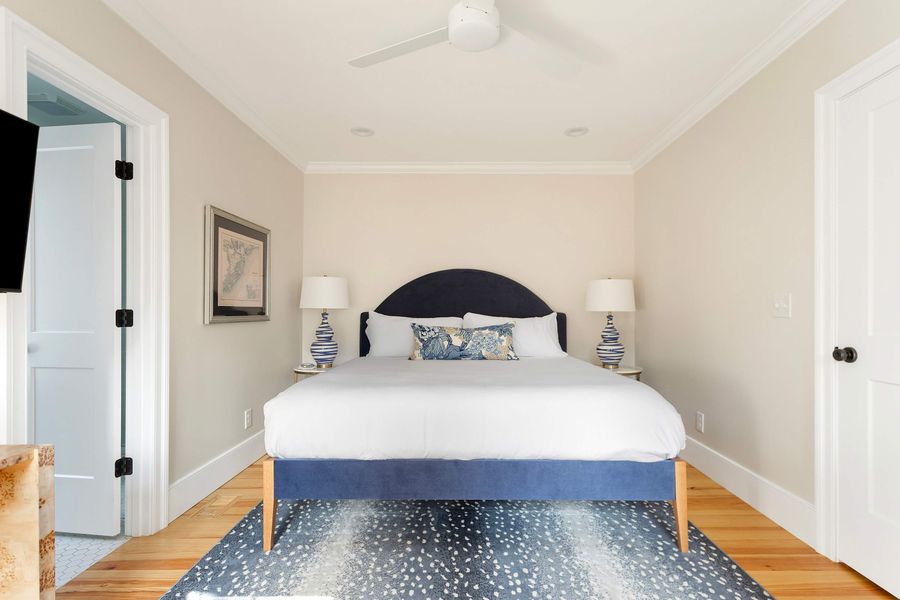 Bedroom 6: King Bed + TV + Kitchenette 