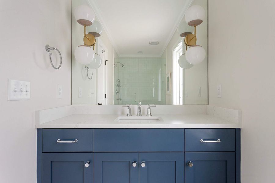 Bathroom 2: Walk-in Shower