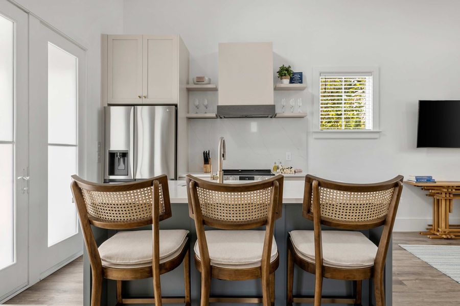 Fully equipped kitchen with island seating 