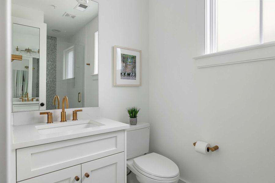Bathroom 3: Walk-in Shower 
