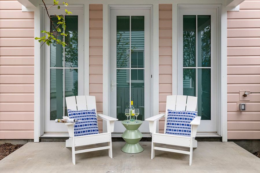 Front porch seating 