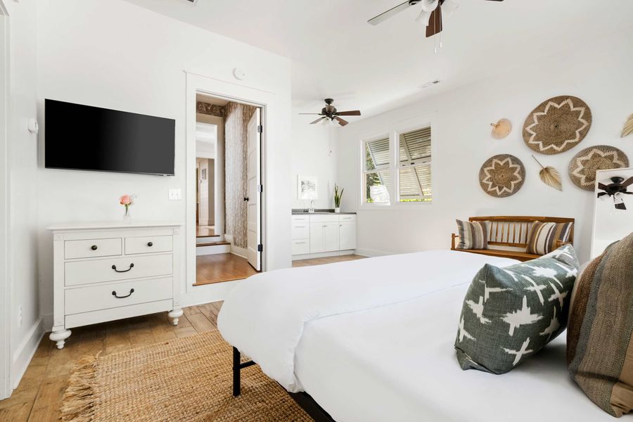 Bedroom 1: King Bed + Kitchenette + TV 