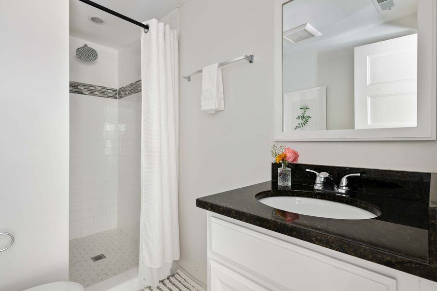 Bathroom 3: Walk-in Shower