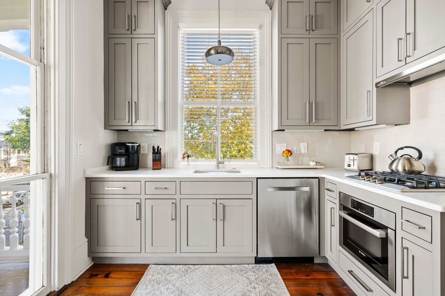 Fully equipped kitchen 