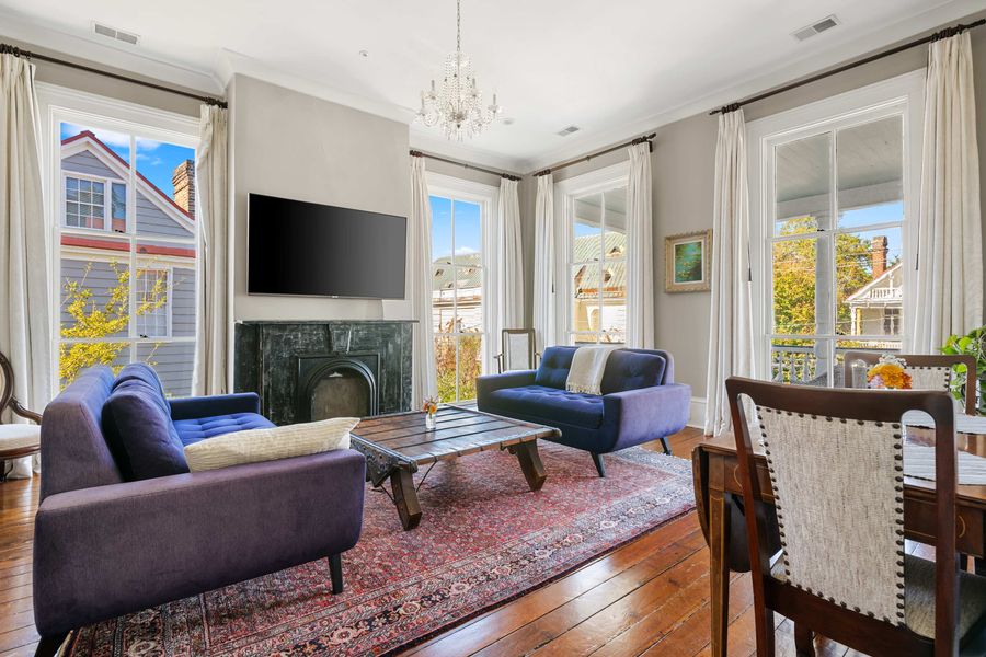 Spacious living room with plenty of seating for your group 
