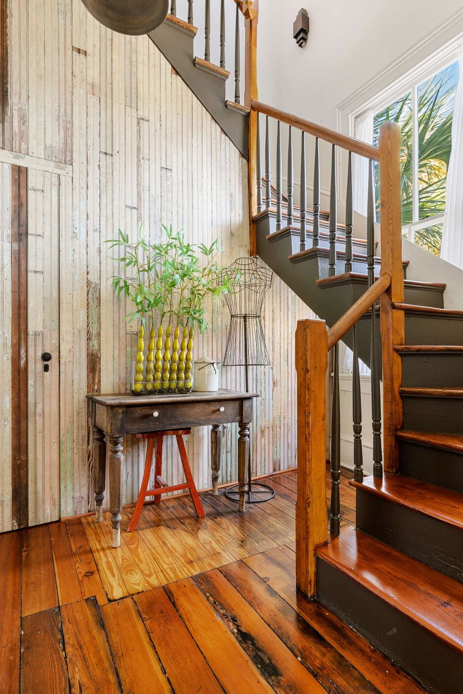Stairs leading up to the bedrooms 