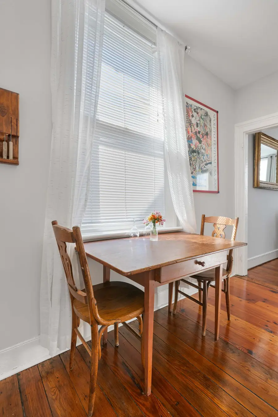 Seating for dining