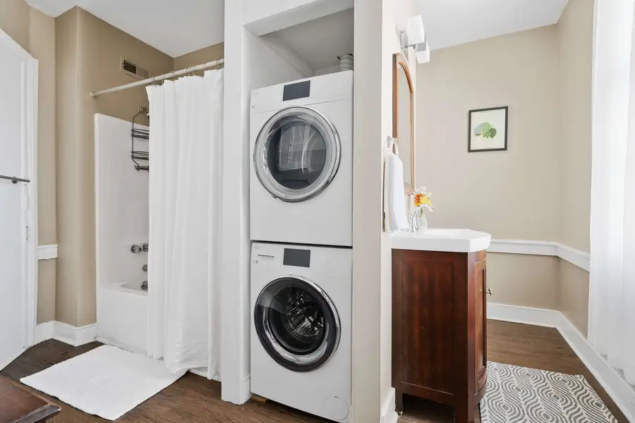 Bathroom 1: Tub/Shower + Washer/Dryer 