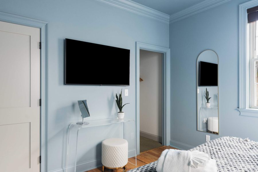 Bedroom 4: King Bed with LG 50 inch 4K Smart TV