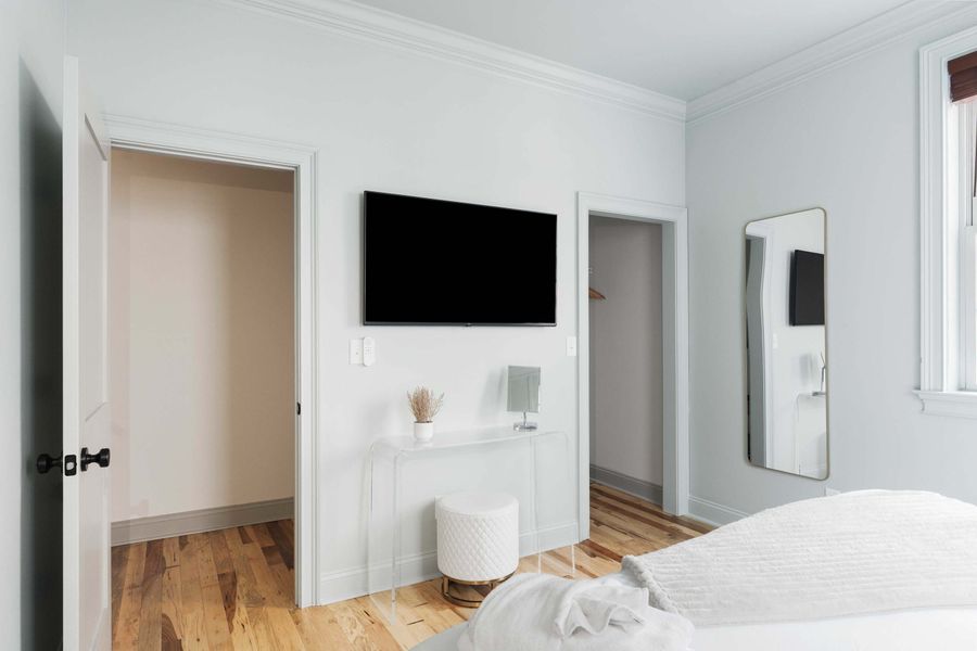 Bedroom 2: King Bed w. Shared Bath with LG 50 inch 4K Smart TV