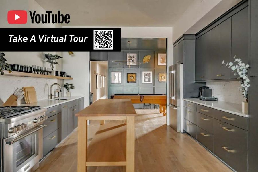 Scan the QR Code to take a virtual tour of this property!