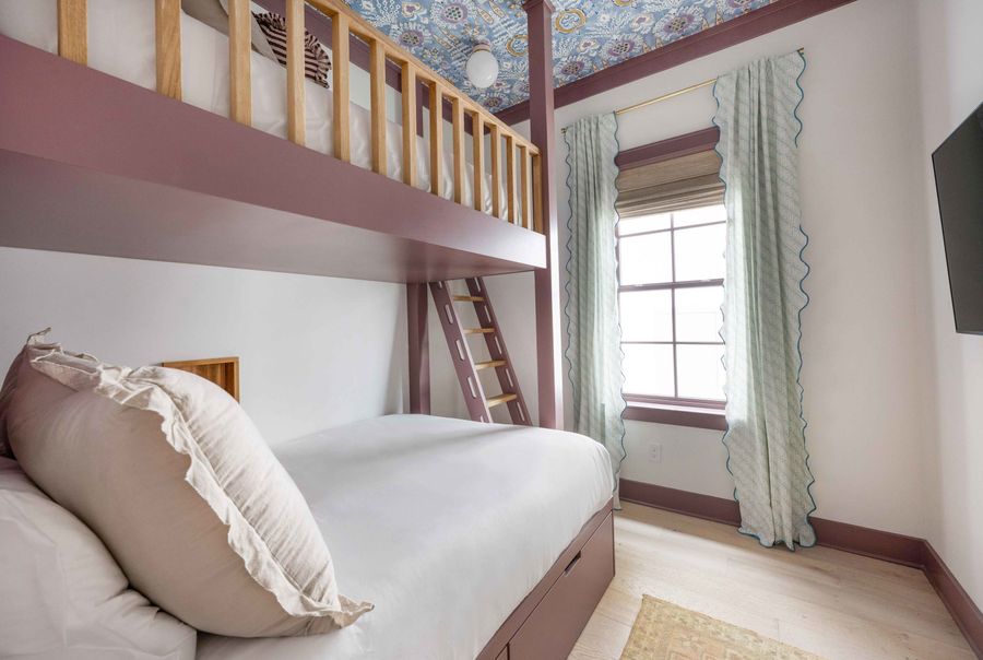 Bedroom #5: Full Bed + Twin Bed + TV