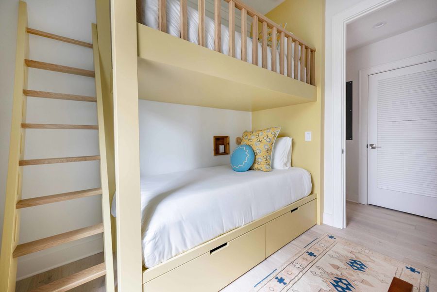 Bedroom #5: Twin Bed + Twin Bed + TV