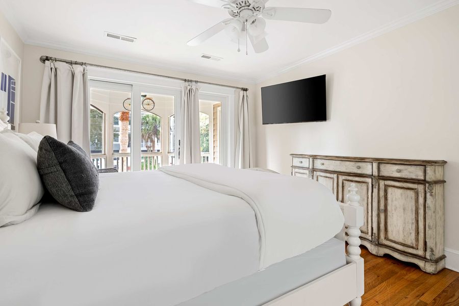 Bedroom 1: King Bed + TV + En-suite 