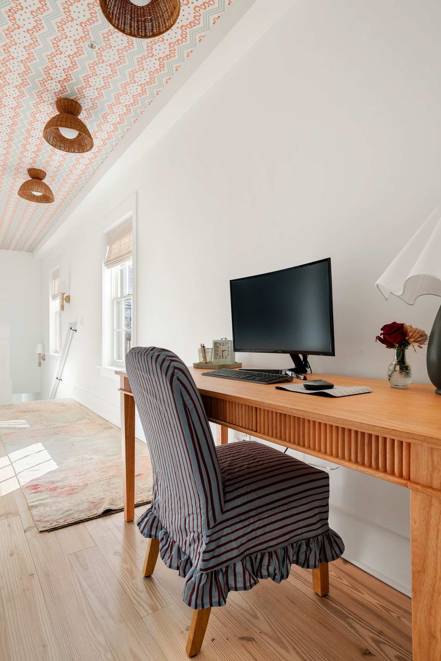 Work station in the hallway 