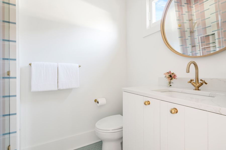 Bathroom 2: Walk-in Shower 