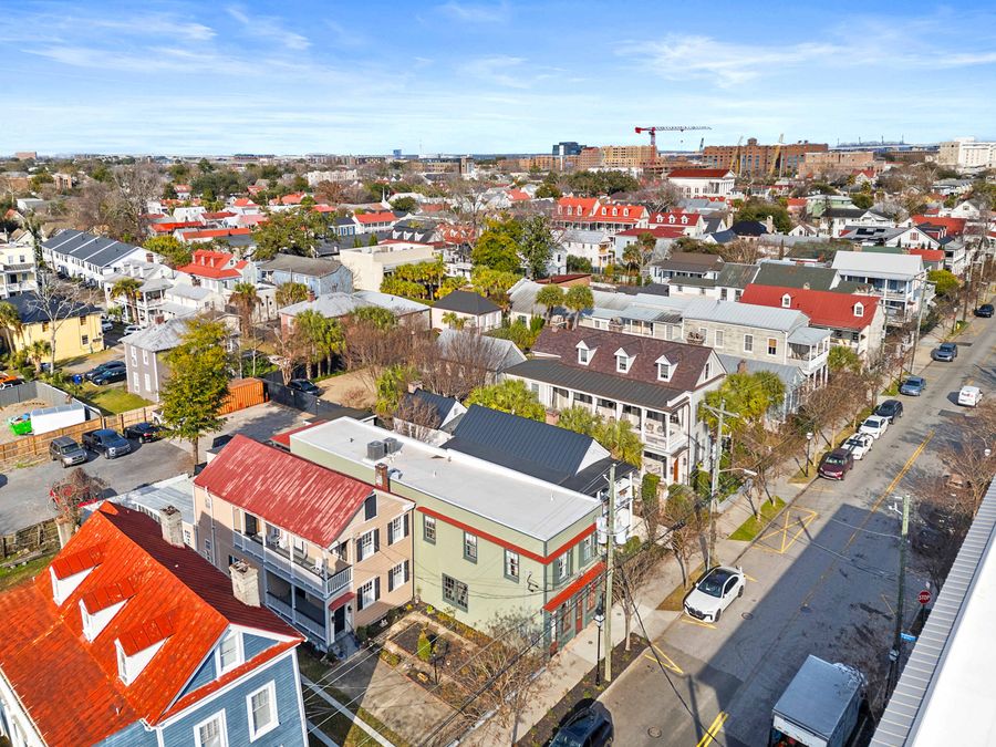 Aerial view of the rental. There are endless nearby restaurants, shops and bars! 