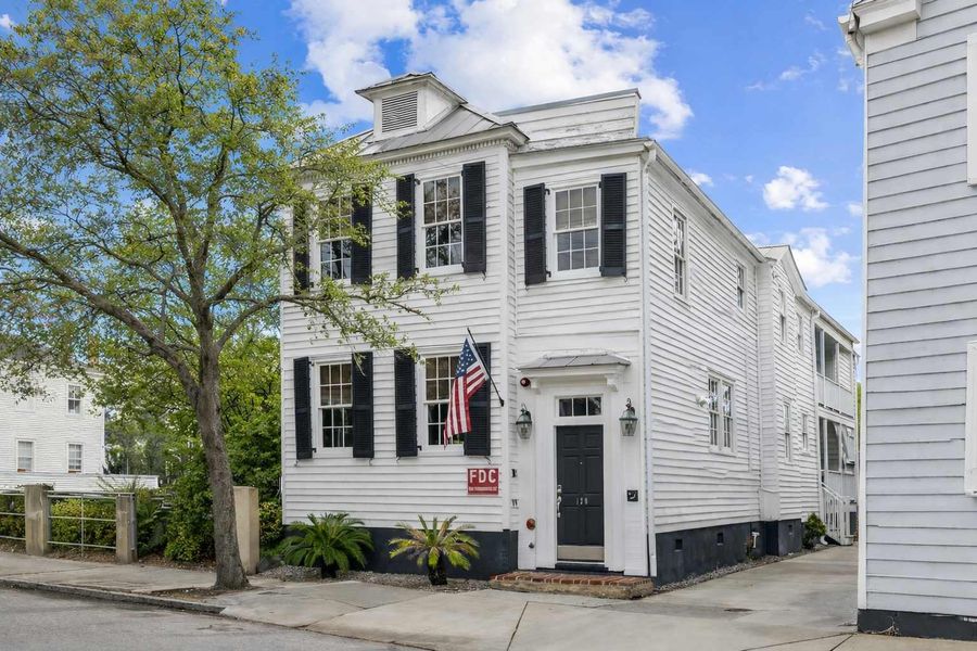 Exterior of the rental, looking forward to hosting you in beautiful Charleston, SC! 