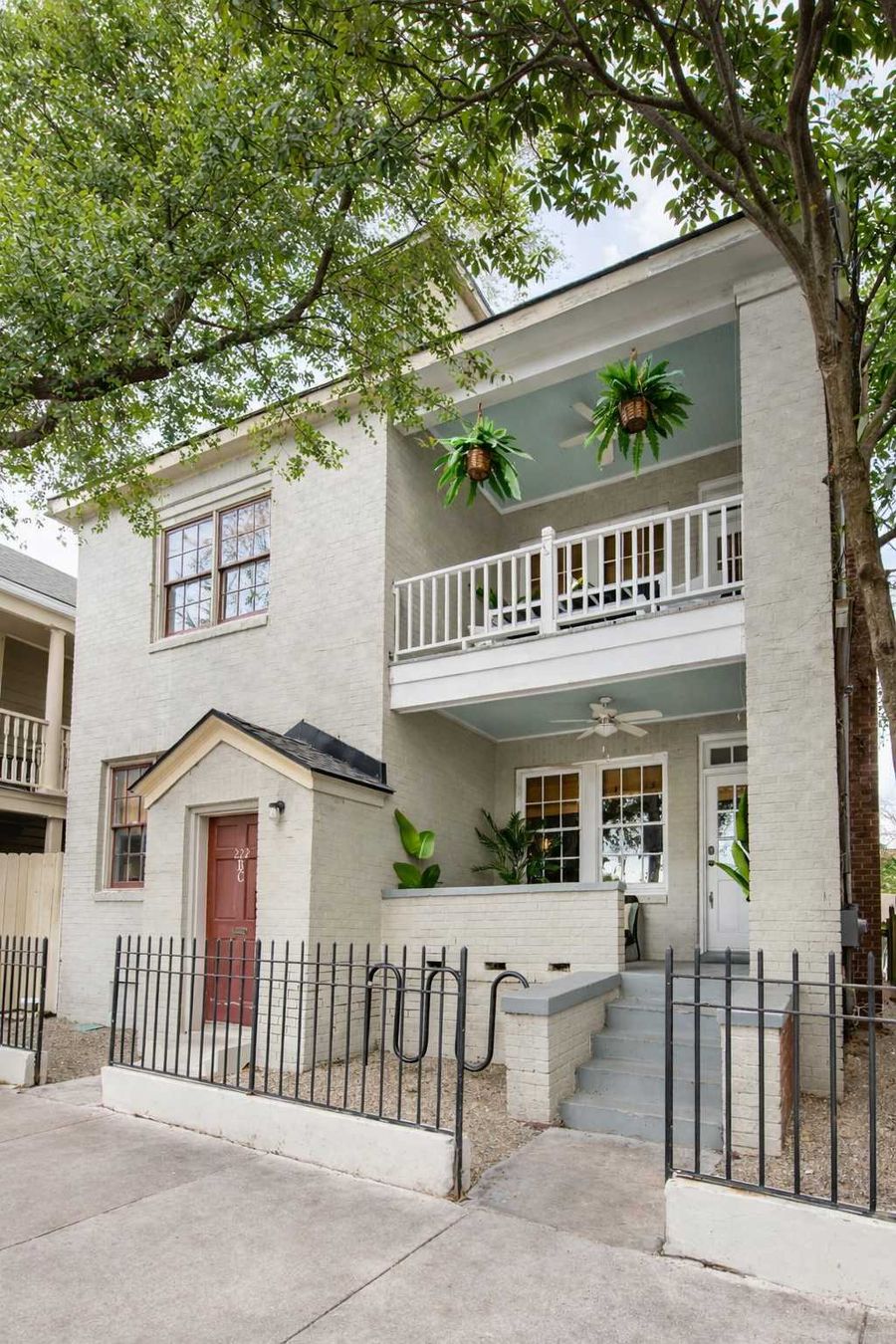 Exterior of the home! Looking forward to hosting you in beautiful downtown Charleston!
