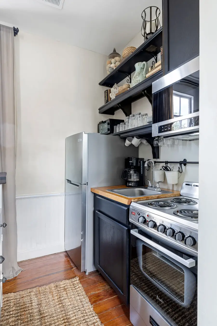 Fully stocked kitchen 