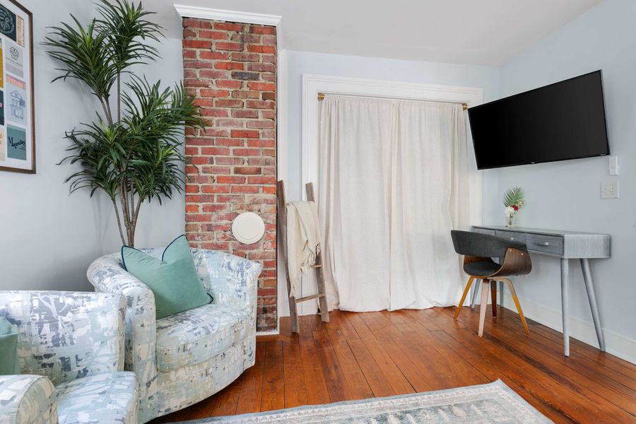 Spacious living room space