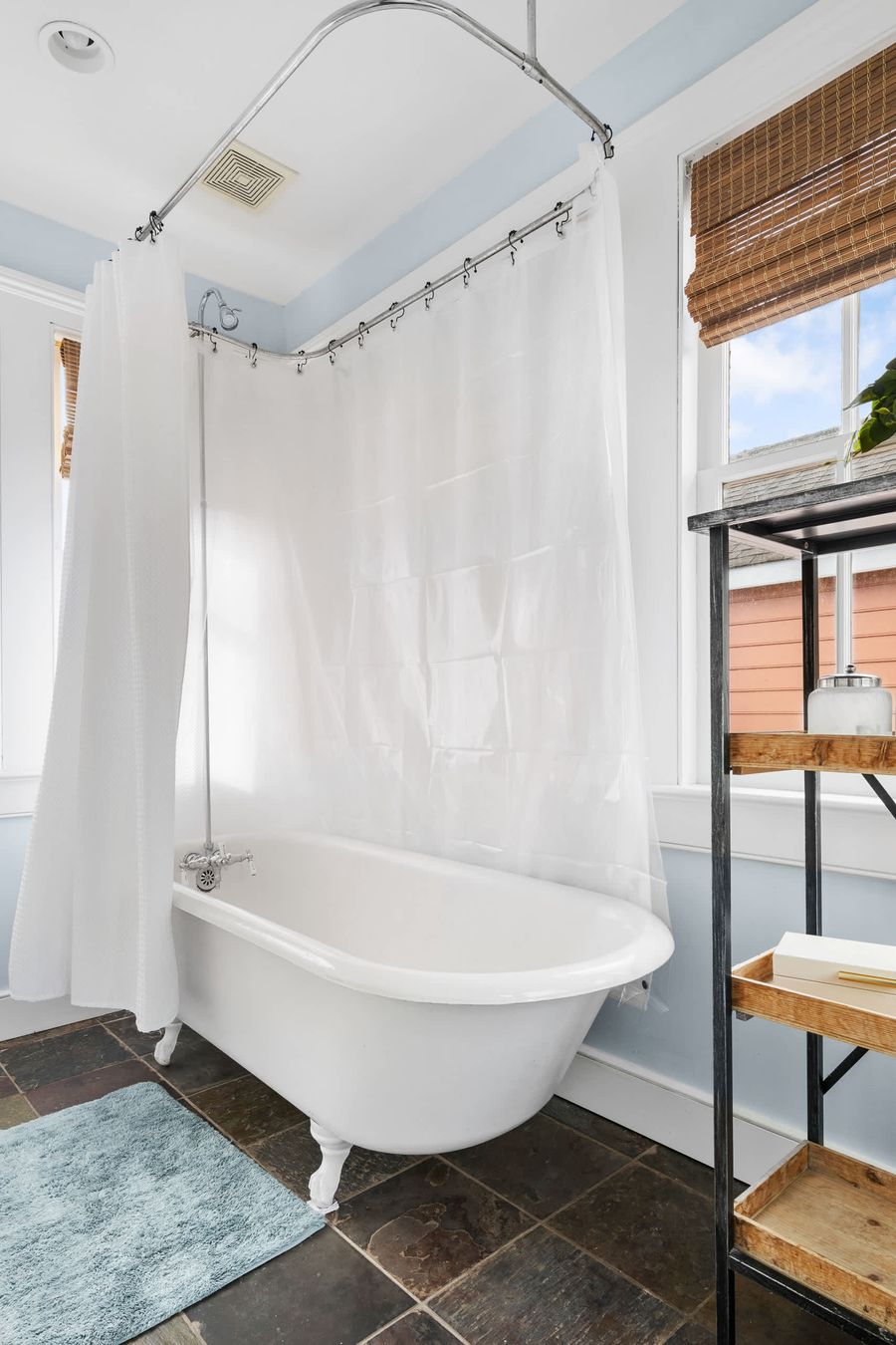 Bathroom 1: Shower/Tub