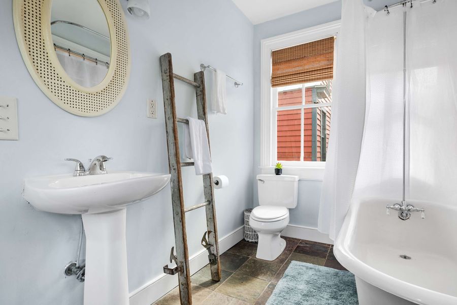 Bathroom 1: Shower/Tub