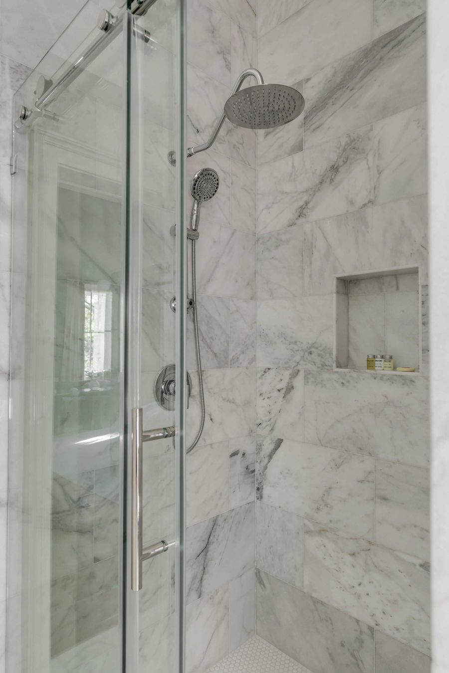 Bathroom 1: Walk-in shower