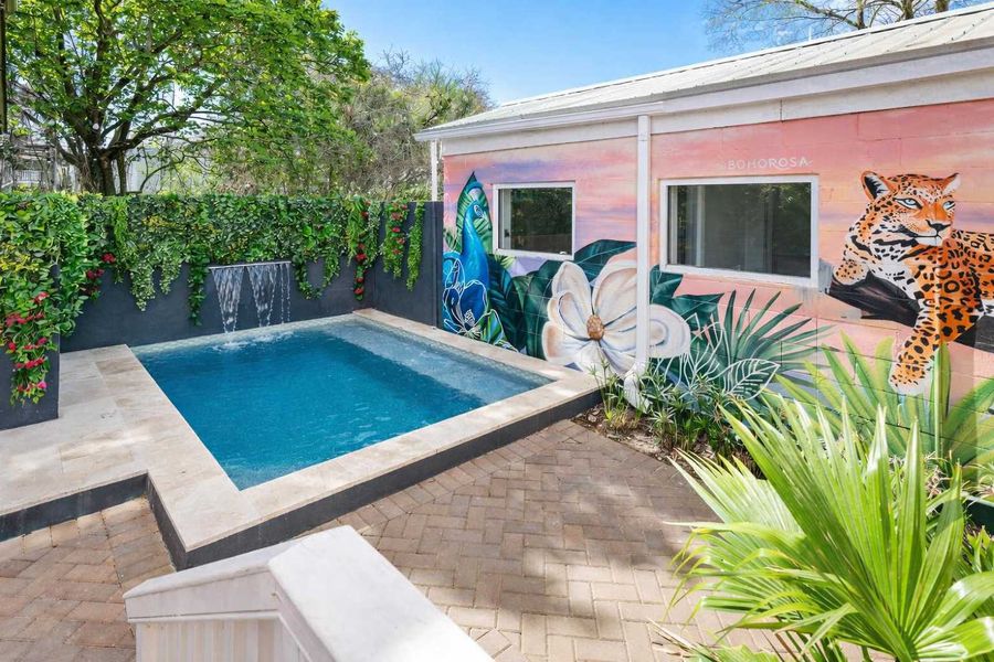 NEW — The Boho Rosa now features a private jacuzzi plunge pool, offering both hot and cold settings so guests can customize their perfect soak.