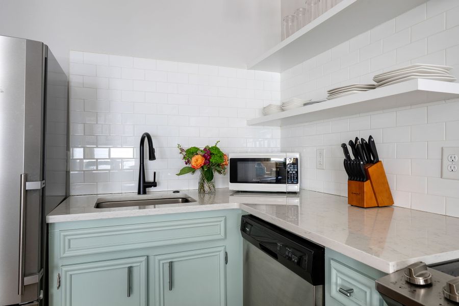 Fully equipped kitchen