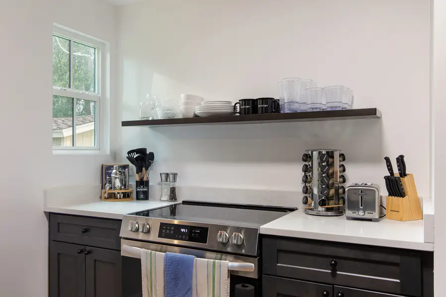 Fully equipped kitchen