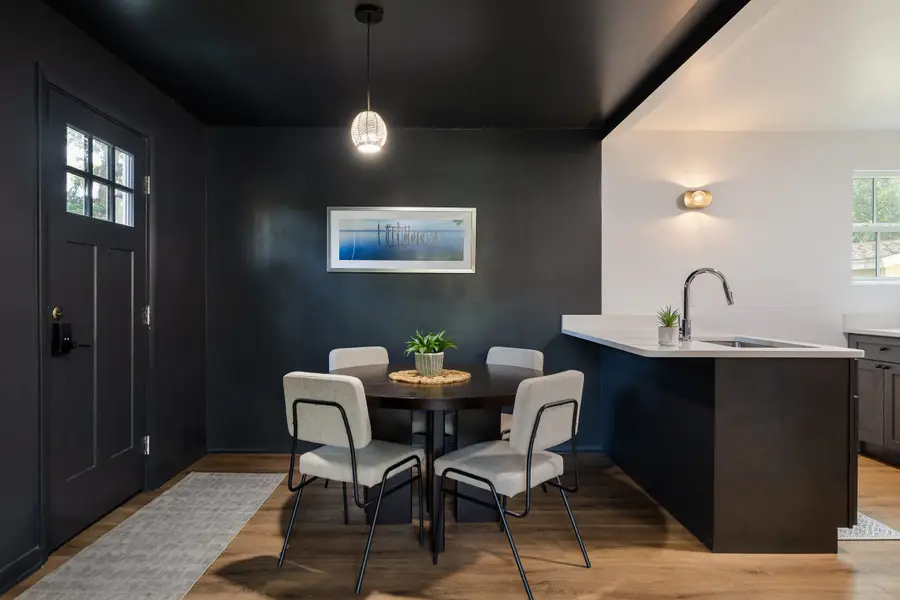 Dining area and kitchen island