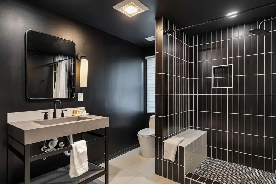 Bathroom 1: Walk-in shower